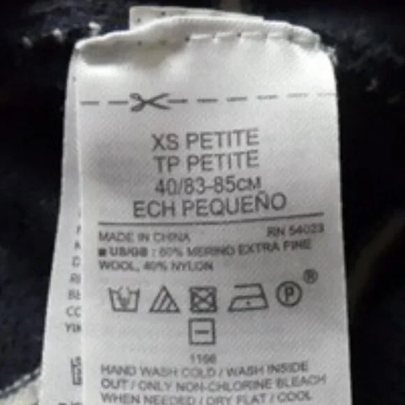 Banana Republic Sweater Lips Embroidery Women  Navy stripes XS petite nautical - Picture 7 of 9